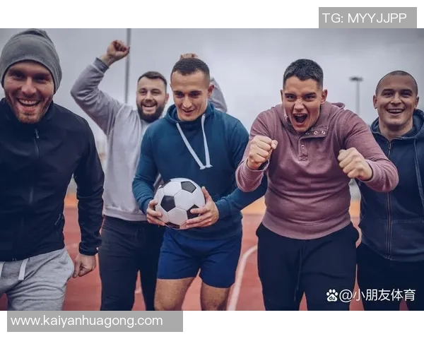 足球巨星穿西装展现霸气风范 引领时尚潮流成为场外焦点