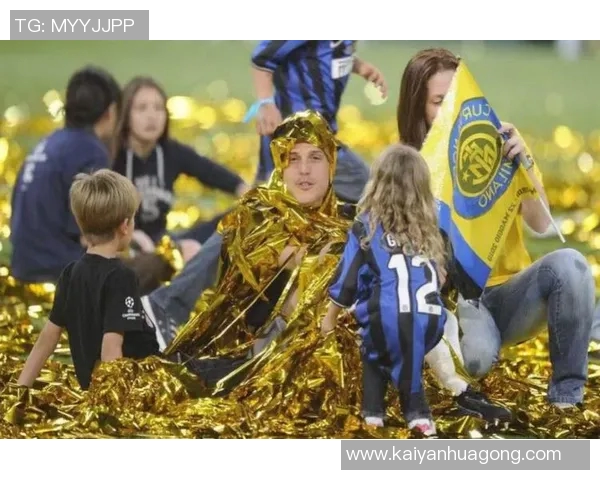 球星同款足球项链彰显运动精神与时尚魅力尽显热血与个性风采