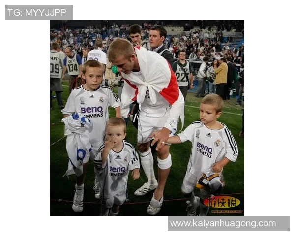 足球球星贯口素材库:丰富多样的明星瞬间与独特风格展示 足球球星贯口素材库:丰富多样的明星瞬间与独特风格展示